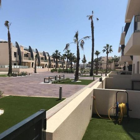 New Luxury Detached Villa With Pool At Beach بيلار ذي لا أوراذاذا المظهر الخارجي الصورة