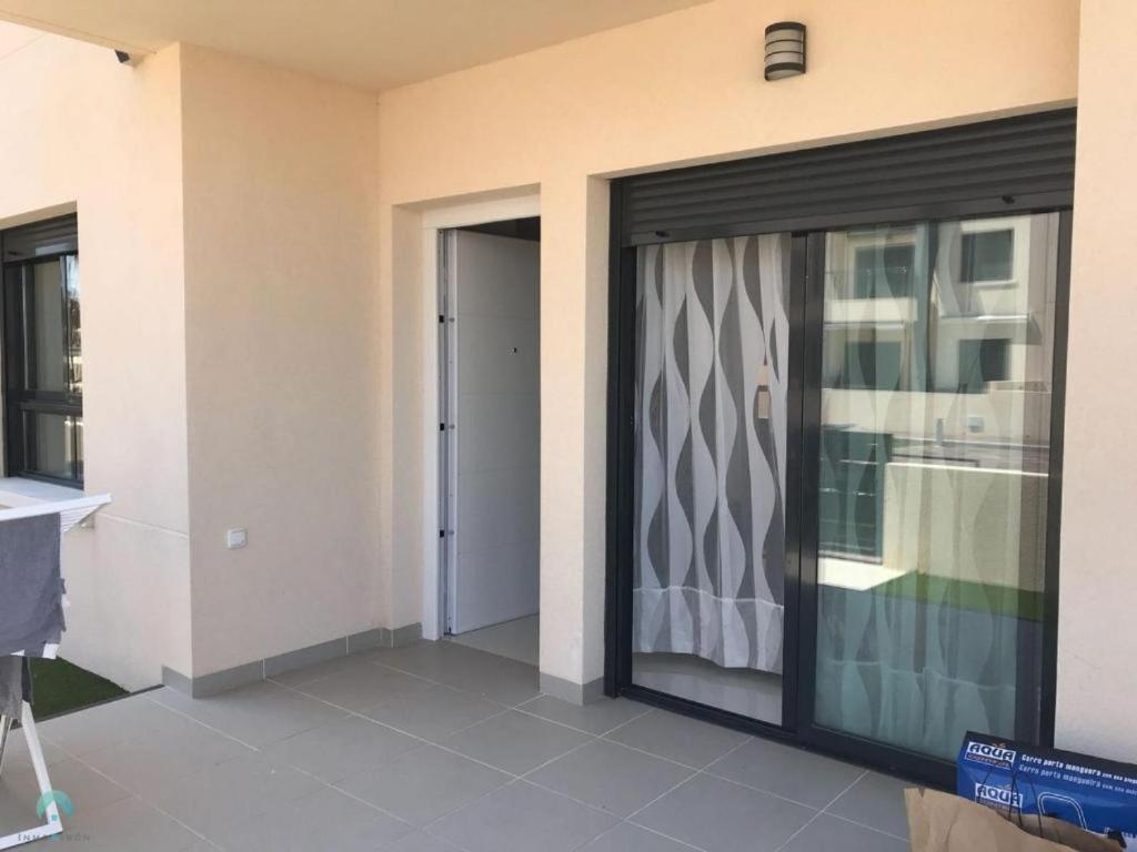 New Luxury Detached Villa With Pool At Beach بيلار ذي لا أوراذاذا المظهر الخارجي الصورة