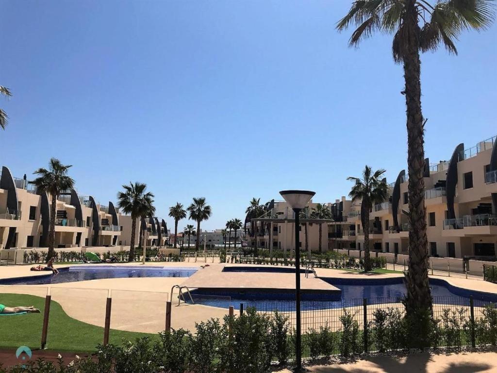 New Luxury Detached Villa With Pool At Beach بيلار ذي لا أوراذاذا المظهر الخارجي الصورة